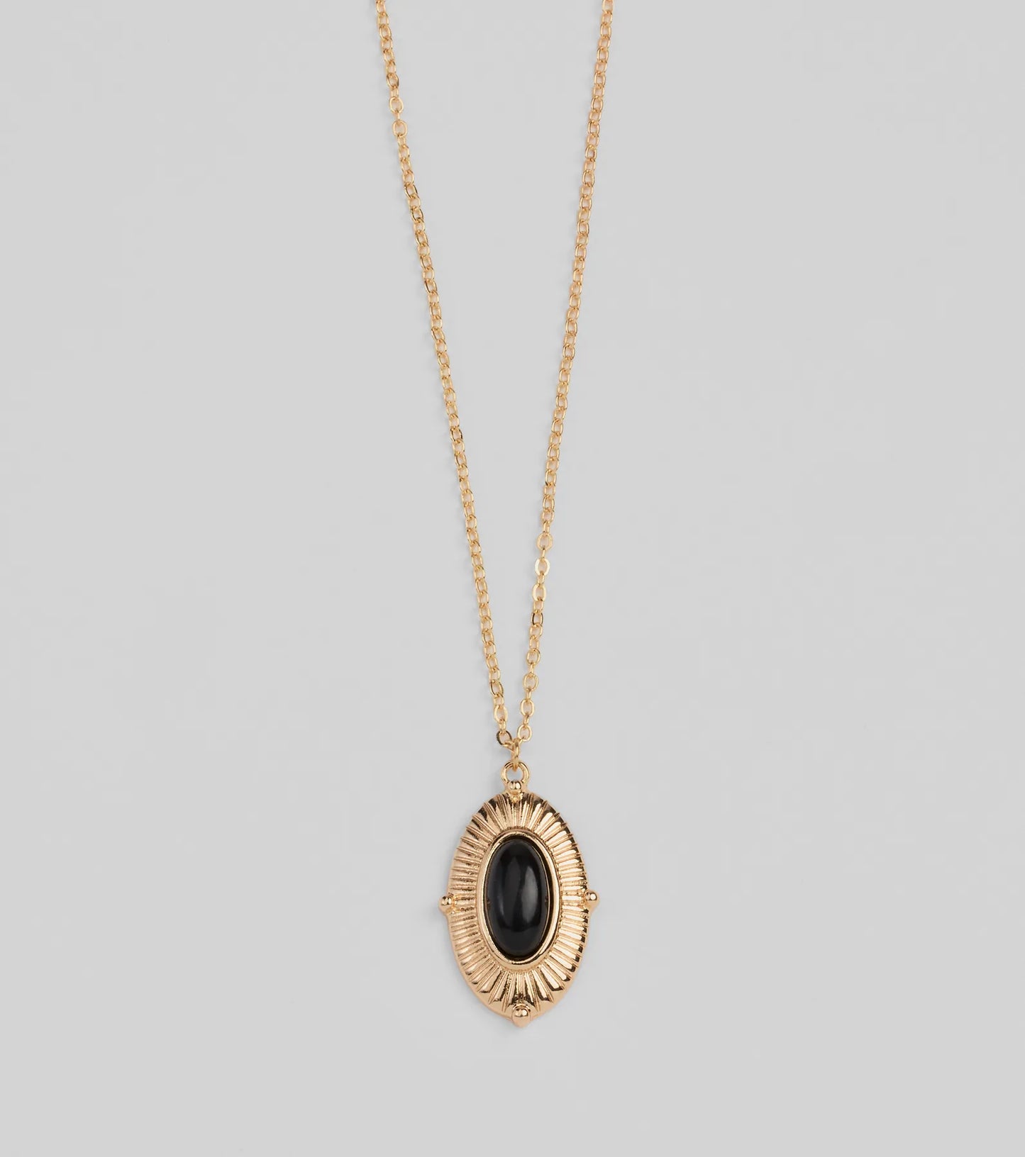 Elevated Classic Pendant Chain Necklace